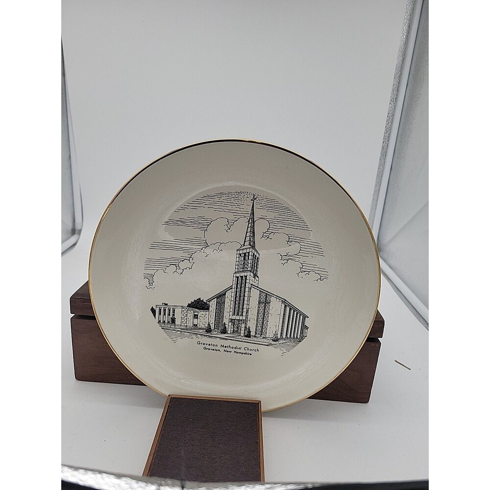 10" Groveton NH Methodist Church Vintage Plate New Hampshire World Wide Art